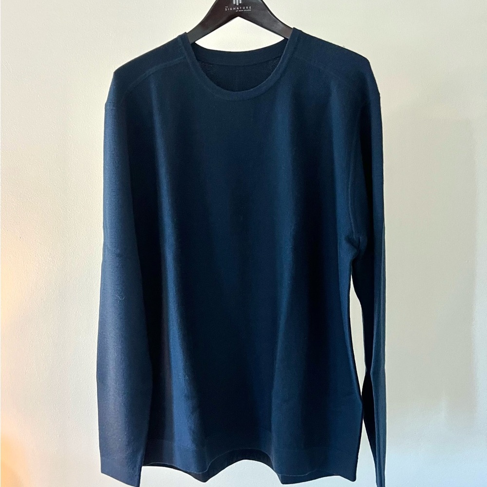 Classic Lululemon Athletica Navy Blue Men's Cotton Sweater